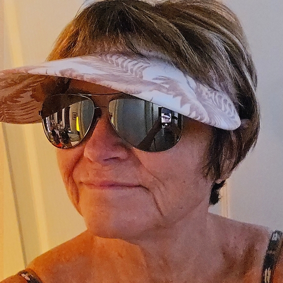 Ladies Sun Visors (2) - Picture 3 of 5